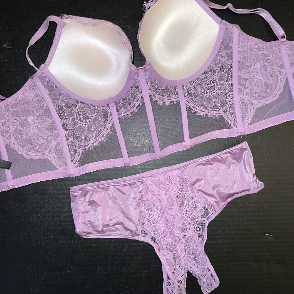Victoria's Secret 34C LONGLINE BRA SET M crotchless Panty LILAC PURPLE LACE - Picture 3 of 3
